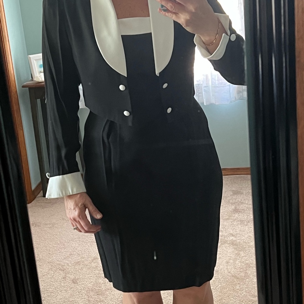Elegant Black and White Midi Dress John Roberts. Vintage Size 12